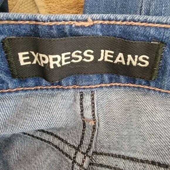 Express super skinny mid-rise distressed denim jean 2short 2s - Picture 5 of 6